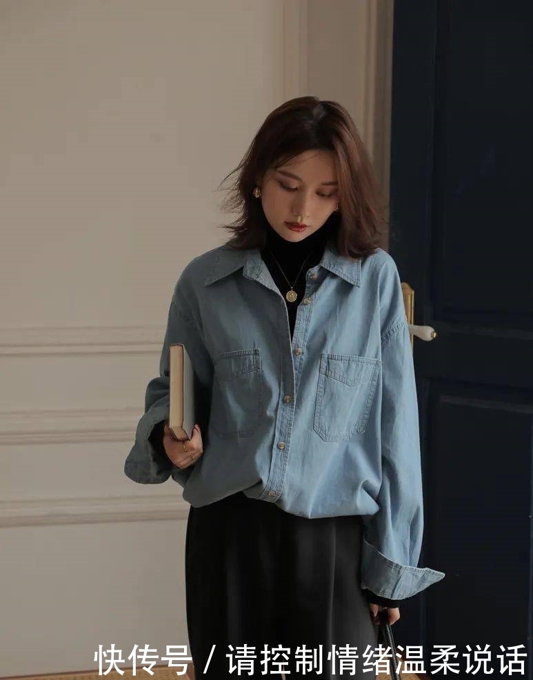 2021年第一套绝美气质穿搭:丝绒裙+毛衣!!!