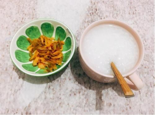 早餐|为了健康吃早餐,却患上高血压?医生:3种少吃4种多做,健康长寿