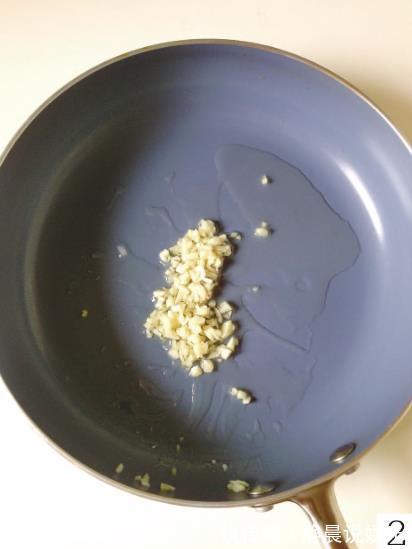 一分钟学会做蚝油生菜，清爽低脂，营养美味，好吃又下饭