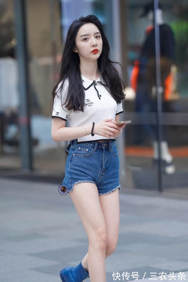 a495 靓丽有型的瑜伽裤穿起来增高显瘦,休闲百搭又显身材,时尚达人!