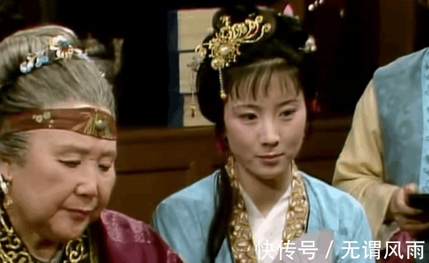 王夫人|贾府里的赵姨娘, 常被骂狗血淋头, 同样是小妾此人就连王夫人也不敢惹!