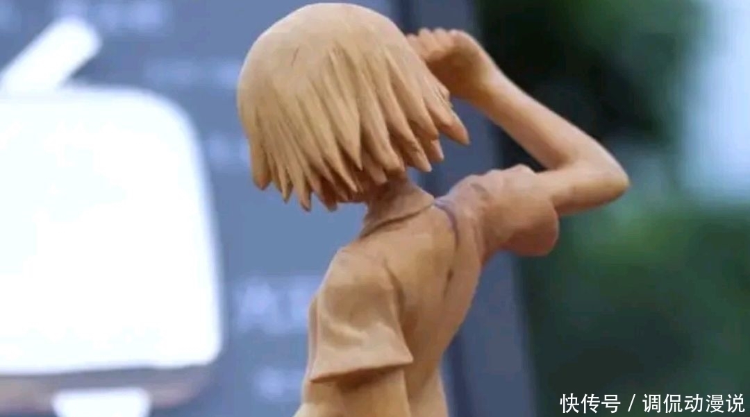 节奏|B站大爷木雕获百万粉丝,无数赞美的同时,却被带节奏质疑团队包装