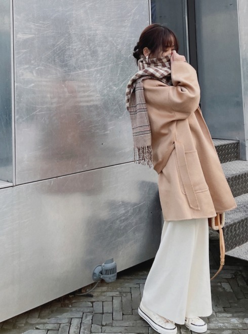 时髦 小个子女生穿大衣掌握这4点精髓,显高显瘦又时髦,美得高级