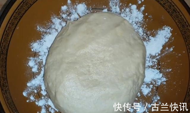 不加泡打粉，不用巩，教你做健康油条，2个关键步骤，蓬松又酥脆