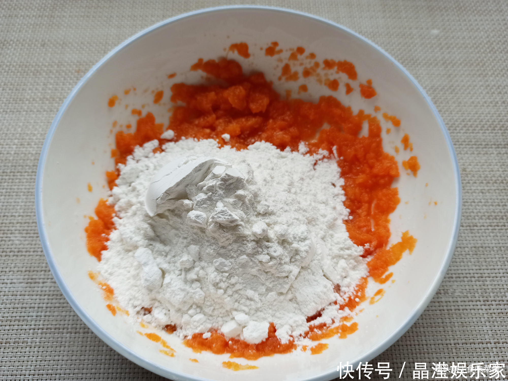 香甜|胡萝卜蒸一蒸,软糯香甜有嚼劲,增强免疫力少生病,孩子抢着要吃