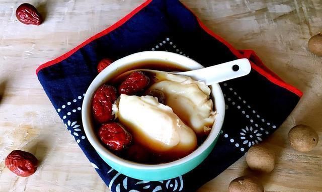 化妆品|红枣和它是搭档，一碗不足5元，每周喝2次，气色越来越好了！