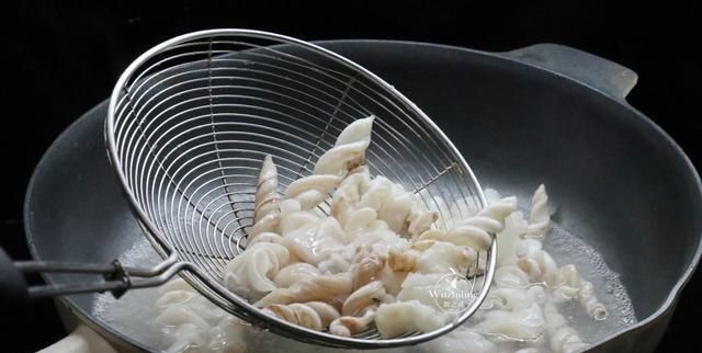 疲劳|疲劳最怕这个菜,三天两头吃,腰好骨头硬朗,25元一斤也要买