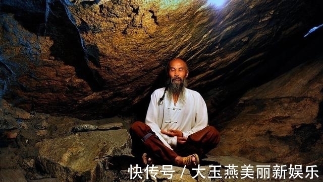 隐士$他是终南山“第一隐士”,独自隐居30多年,再见时连父母都认不出