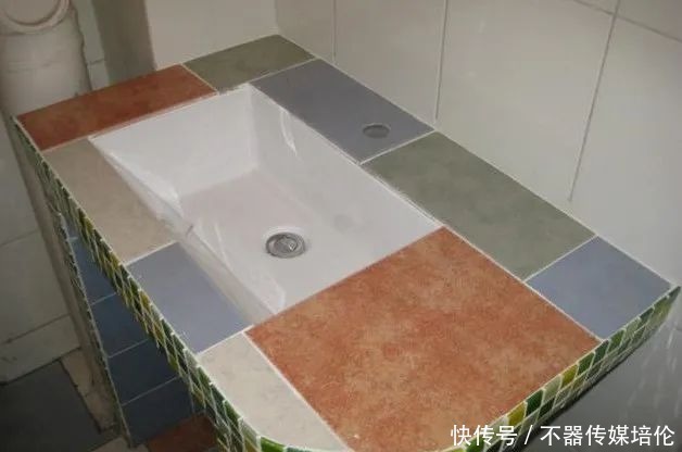 瓷砖|我用水泥做了个洗手池,成本才花几十块,邻居都夸不错