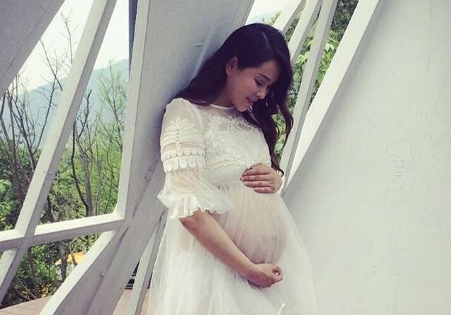 老人|老人总说“顺产好”，为什么女明星却选择剖腹产有些实情要知道