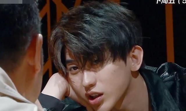 奔跑吧:老成员强势回归,与蔡徐坤甜蜜秀恩爱,宋雨琦却还在隔离