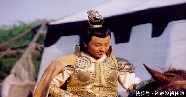 能接住李元霸三锤的4位英雄,排第一的一枪挑翻李元霸!