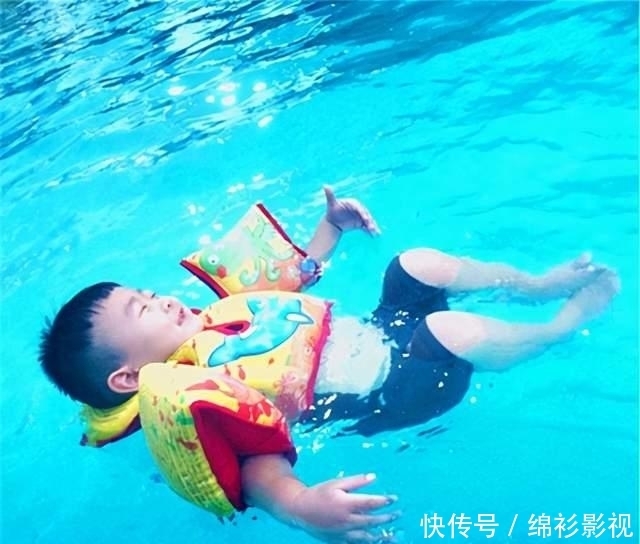 小孩子|孩子不满4岁参加这些运动,影响孩子的骨骼生长