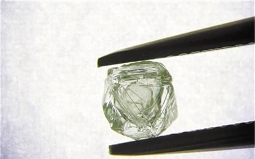 估算|世界首颗俄罗斯“套娃式”钻石被发现,价值难以估算