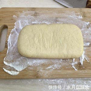 好学|早餐油条别再买了,这种做法简单又好学,炸出来的油条蓬松酥脆