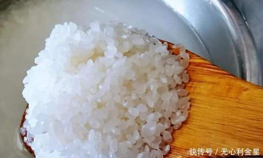 口感|蒸米饭不要只懂加水,牢记2个技巧,蒸出的米饭更好吃,特别实用