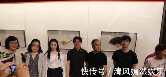 造诣@孙晓云书法笔墨不俗,草书泰斗沈鹏笔法精湛,两者造诣高低引争议