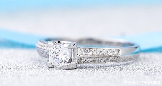一克拉钻戒多少钱?挑选钻戒时,应该注意哪些方面?