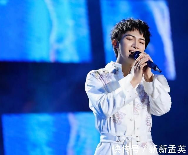 赵小源&这首红了一个时代的歌,周深翻唱对了,“殿堂的艺术”发挥到极致