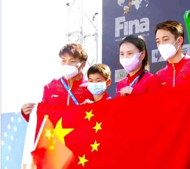 世锦赛|格斗冠军管全红婵叫小屁孩!对红姐提出特殊要求,粉丝赶紧纠正