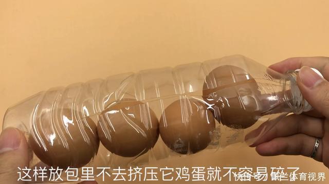 把毛巾塞进塑料瓶里,全家人都要抢着用,要是早知道就好了