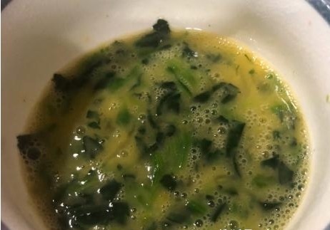 蔬菜饼，不用油也不用面粉，蒸一蒸就上桌，比煎饼还香