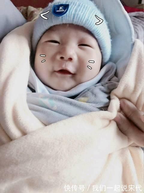 羊水|为什么宝宝喜欢抱着到处走,停下来就大哭?背后原因竟这么暖心