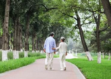 小吴|卫生组织联合声明：停止饮用“1水”，会加速血管堵塞，趁早远离