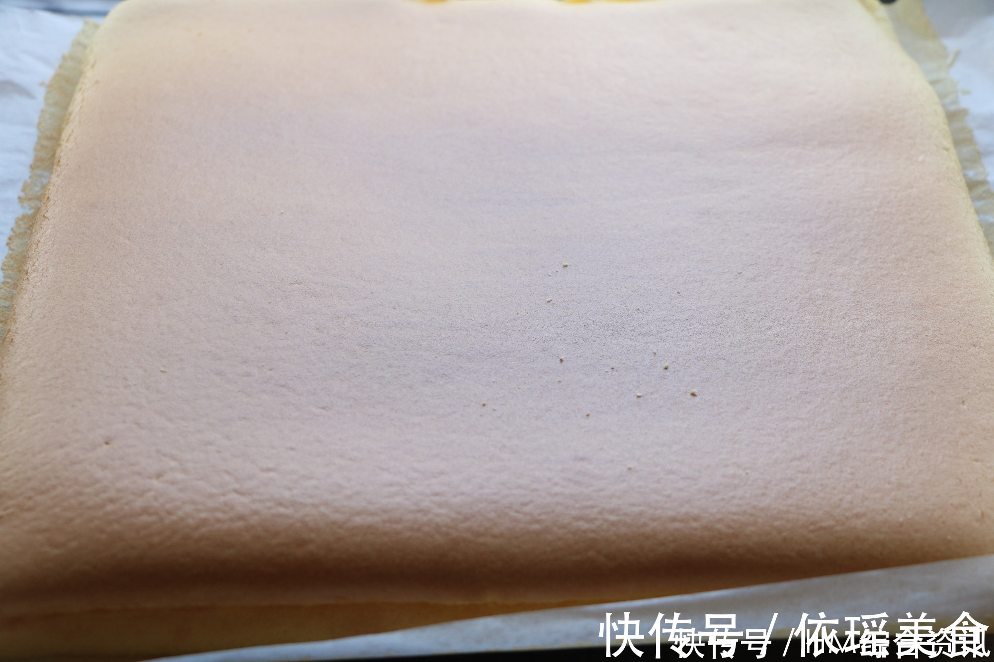 孩子最爱的蛋糕卷，掌握正确方法不开裂，好吃好看，简单失败率低