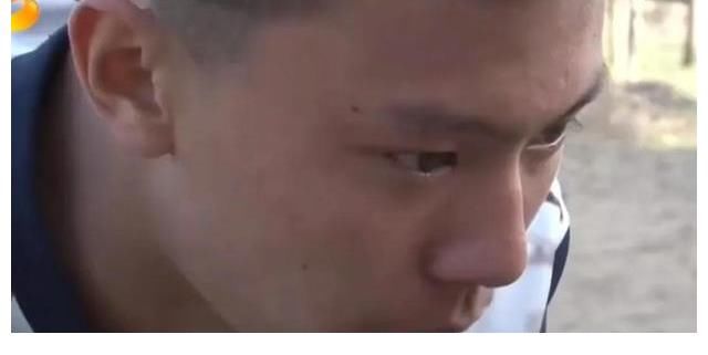 变形计重情义主人公,临别给农村爷爷磕头又盖新房,可惜结局伤感