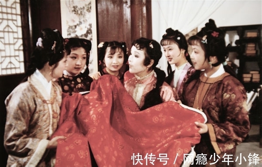 |解说搞笑吃鸡145:声优小姐姐叫我师傅,却被队友欺负,相信缘分吗?