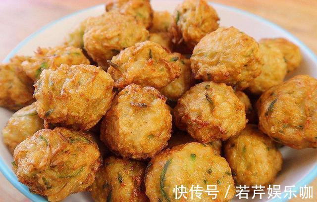 炸丸子|炸萝卜丸子,用面粉必不可少,再多放三样,酥脆可口,一盘不够吃