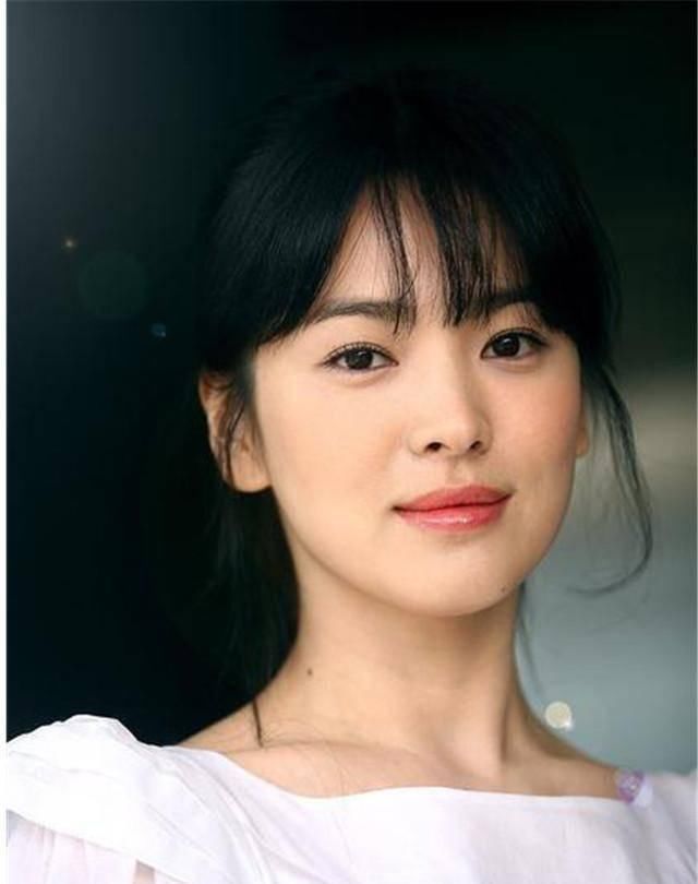 no.2|女人40岁以后，染发别太浮夸，建议这3种发色，时髦减龄很显白！