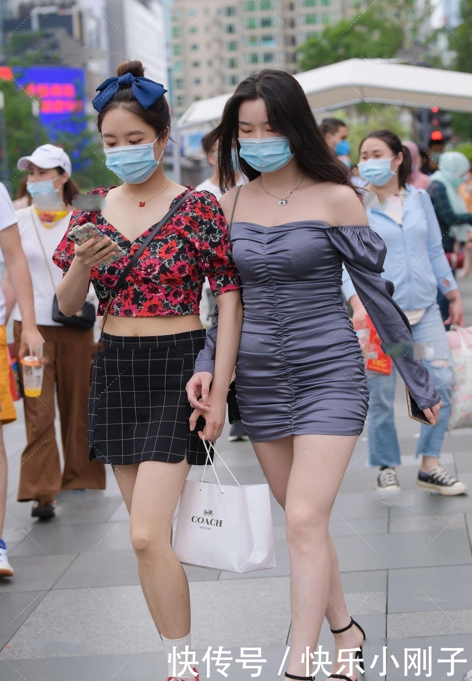 档感|非常有料的美女，妈妈非常喜欢的那种，真的很想请她吃饭