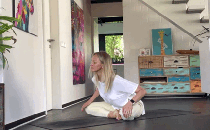 双手|一套在家就能练的女性减压瑜伽序列,练完超级舒服