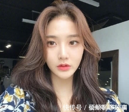 发型 直男眼中最喜欢的四款校花发型,特别是最后一款男生看会神魂颠倒