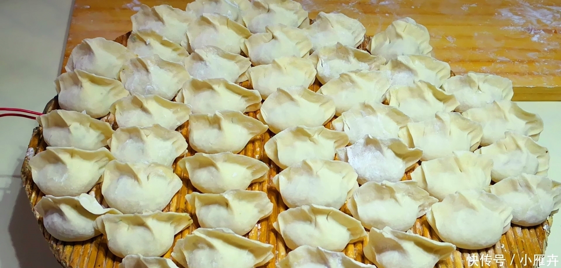 饺子皮|秋天,多给孩子包这馅饺子,开胃又消食,比韭菜和白菜都鲜,真香
