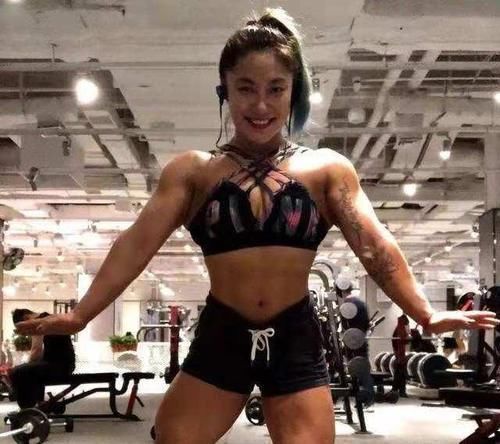 拉伸|肌肉腿如何有效瘦下来呢?坚持这组动作,改善个人腿型