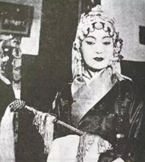 徐志摩|闻一多田汉为她痴迷,徐志摩为她捧过痰盂,绝对风华,婚姻却不幸