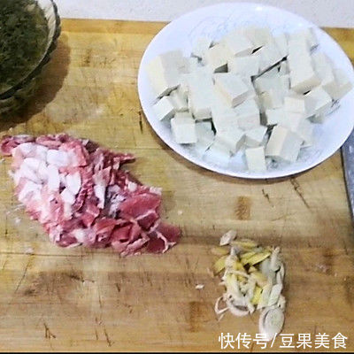 鲜掉眉毛的美味家常菜雪菜肉末炖豆腐