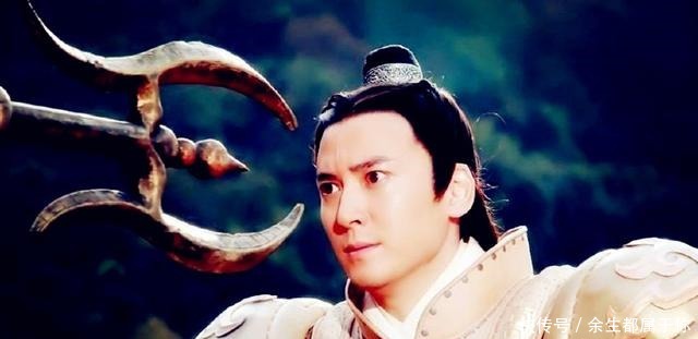 封神演义中,杨戬两次去火云洞见三皇,为何唯独轩辕黄帝不说话!