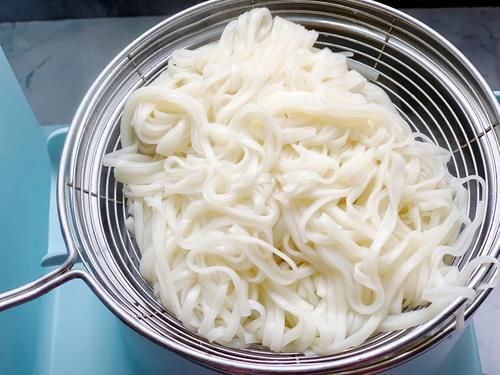 凉拌面超香料汁，懒人做法，根根入味，爽口开胃，吃了就不停下