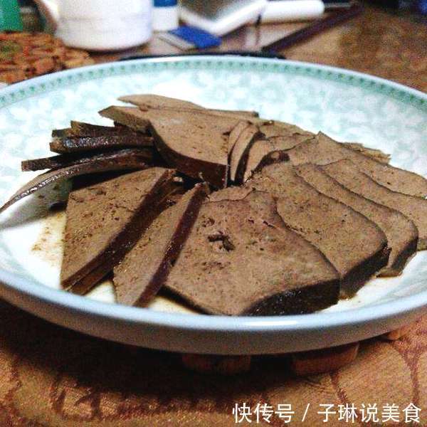 卤猪肝|30岁女性冬天多吃“它”,补血又养颜,皮肤红润,眼睛更明亮