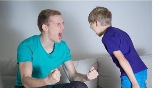 讨好型人格|孩子在外面被欺负,千万不要教他说这三个字,否则会越来越软弱