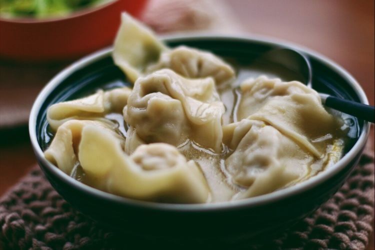 馄饨要想好吃,重点在于调馅,多放1水1油,馅料鲜香又多汁