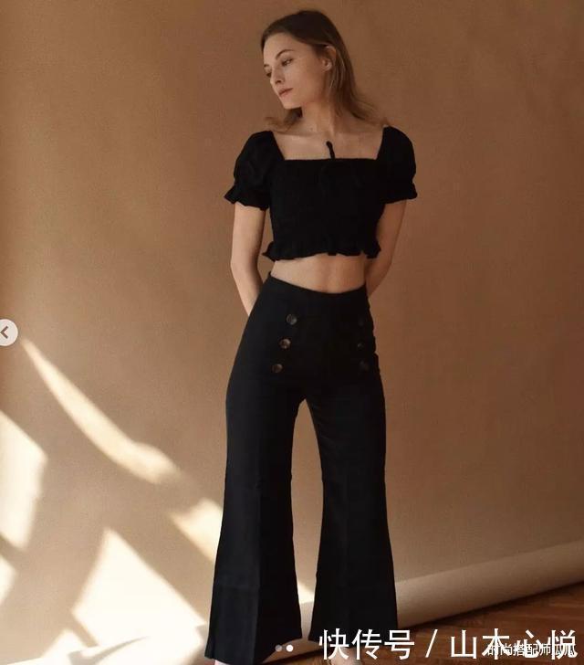 扔掉你的卫衣吧,太土了!现在流行穿挤奶装,时髦舒适还高级