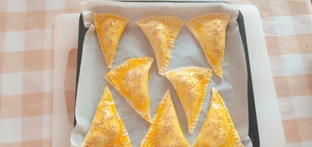 苹果派|宅在家里做一个香甜苹果派,简单又好吃,开启苹果新吃法