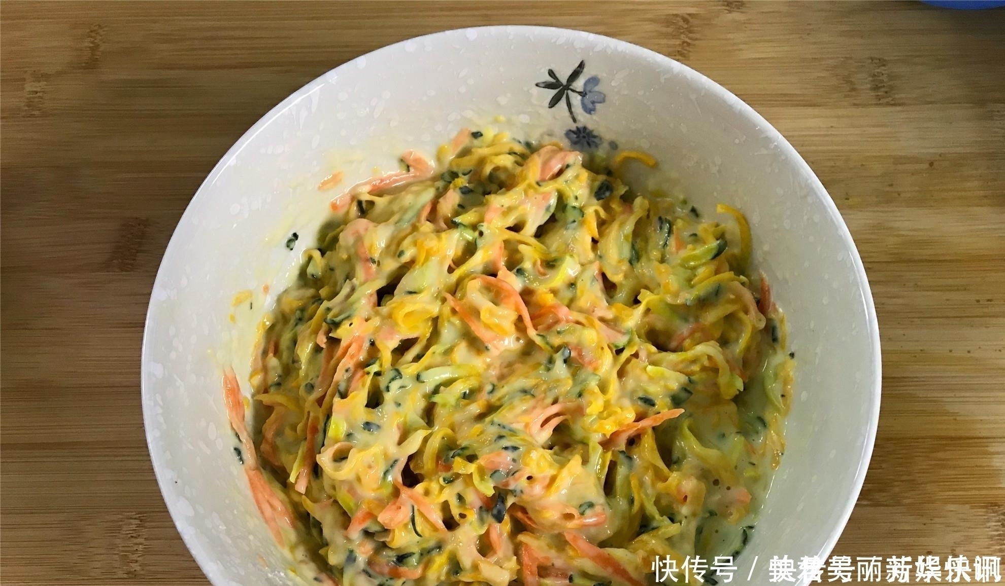 夏天这瓜正当季,1块钱1斤做成早餐饼,不用发酵不揉面,营养好吃