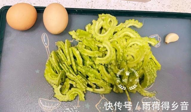 每天不知道吃什么这5道快手菜,开胃营养高,很适合小孩子吃!