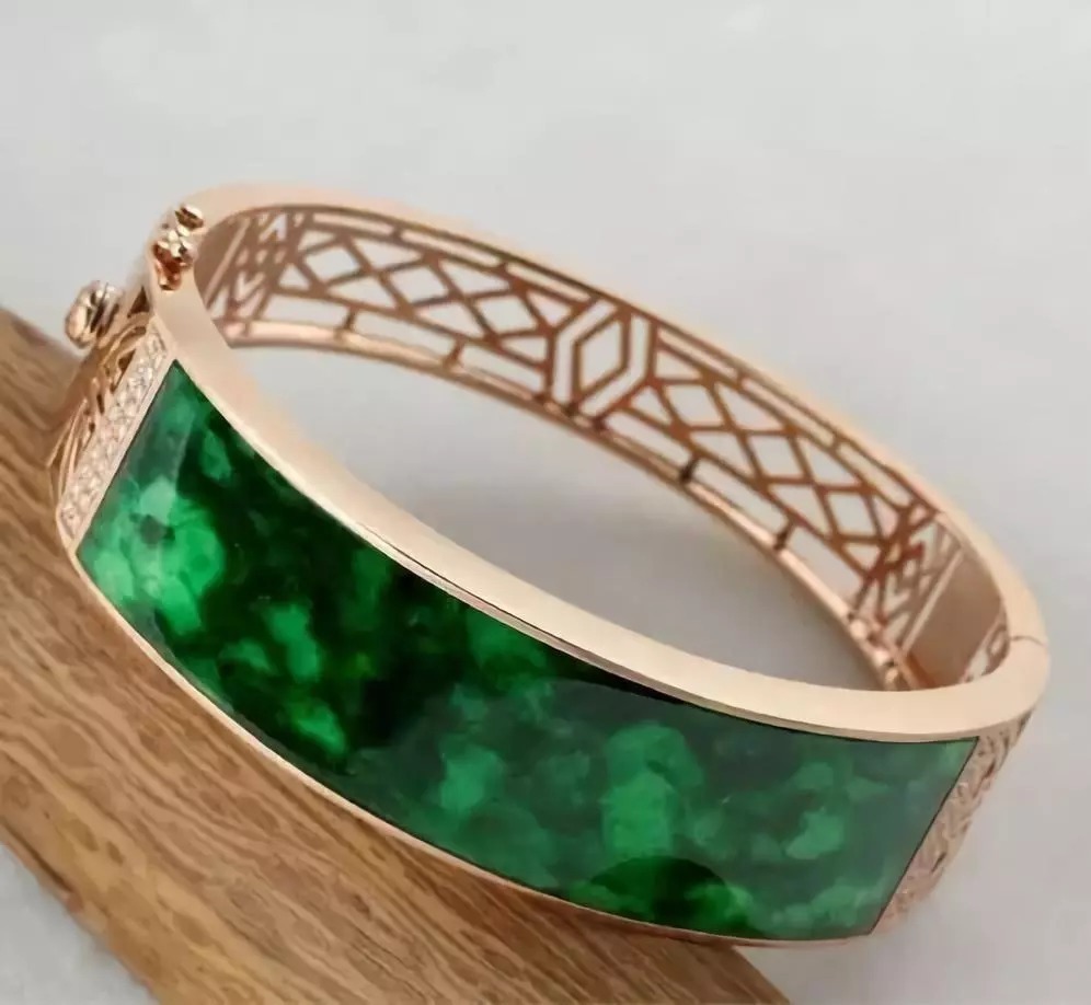 人家的翡翠升值,你的翡翠掉价,到底是因为啥?